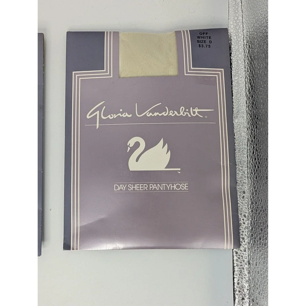 Gloria Vanderbilt Day Sheer Pantyhose Lot of 3 Off White Made in the USA Size D